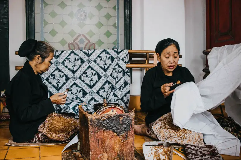 what is batik indonesia