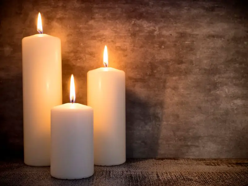 How Do Dripless Candles Work? (Explained)