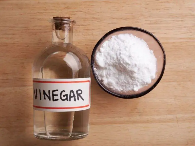 how-long-to-soak-clothes-in-vinegar-to-remove-smell-step-by-step-guide