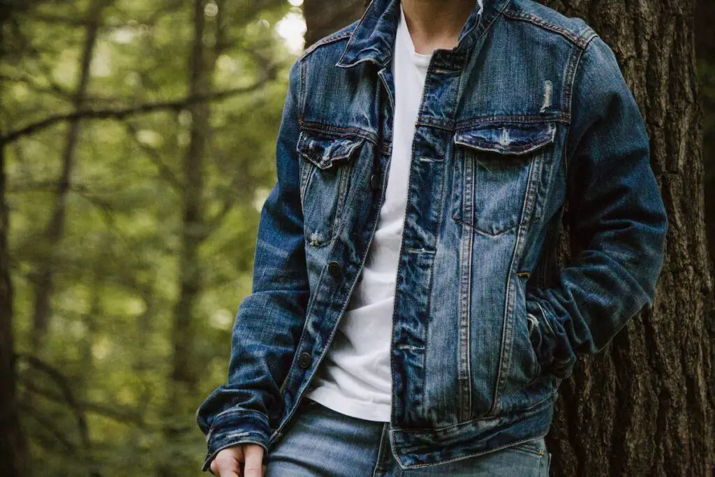 How to Choose Color of Denim Jackets