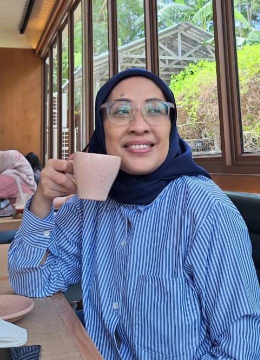 Editor & Founder, Batik Indonesia